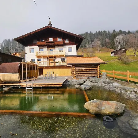 Bauenhaus With Swimming Pond And Hot Tub Holiday home *